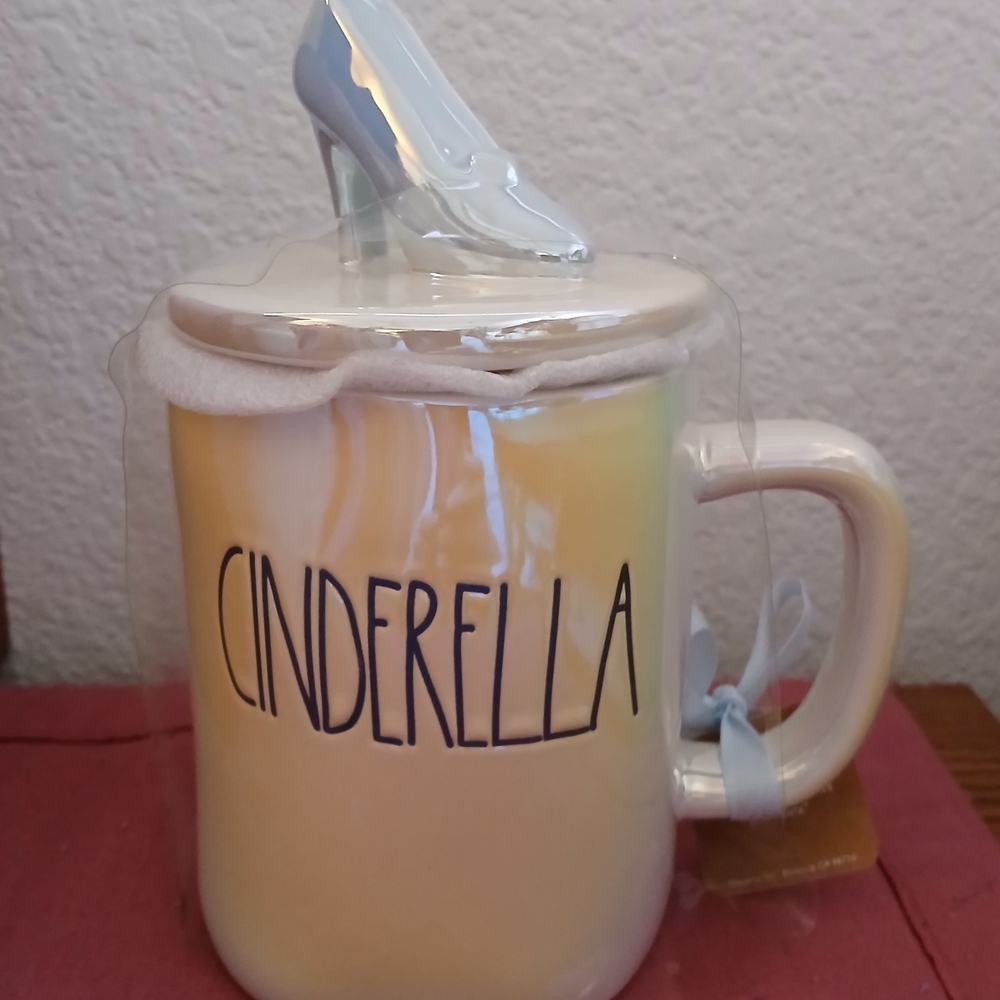 Cinderella Mug with Glass Slipper Lid